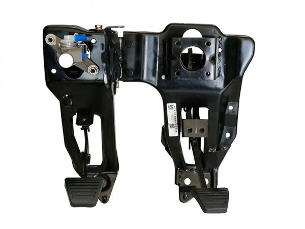 江淮康玲制動離合踏板機構(gòu)