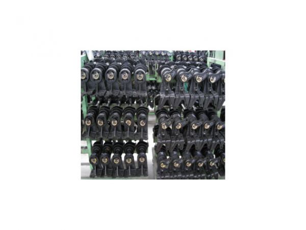 駕駛室翻轉(zhuǎn)鎖緊機構(gòu)